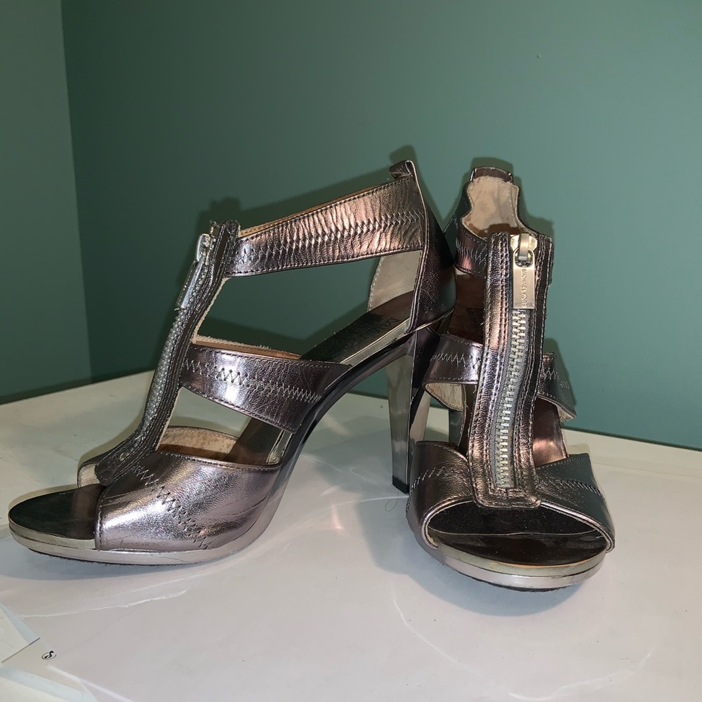 VINTAGE MICHAEL KHORS HEELS